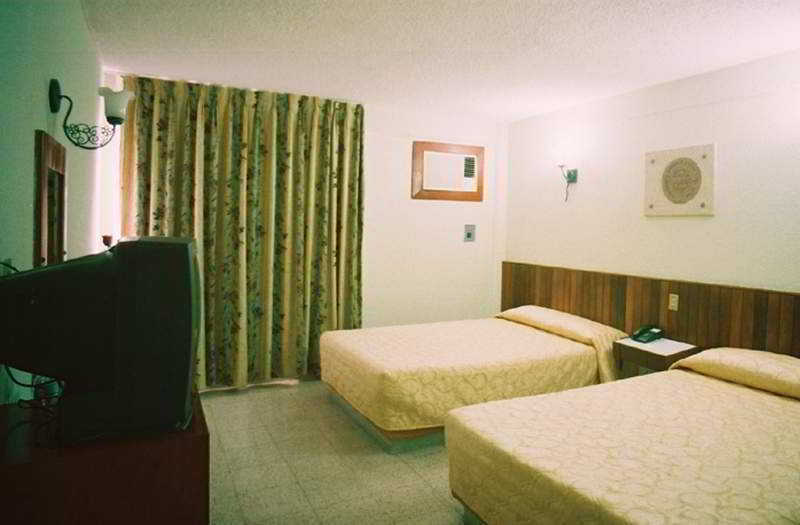 Hotel Batab Cancún Exteriör bild